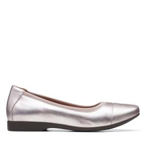 Women's Clarks Un Darcey Cap 2 Flat Shoes Platinum | CLK654DUE