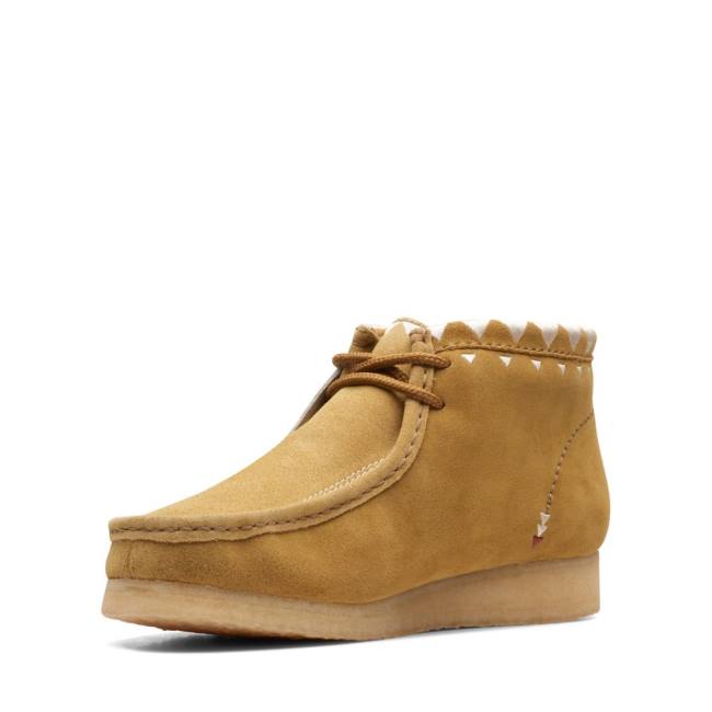 Men's Clarks Wallabee Casual Boots Khaki | CLK904SXZ